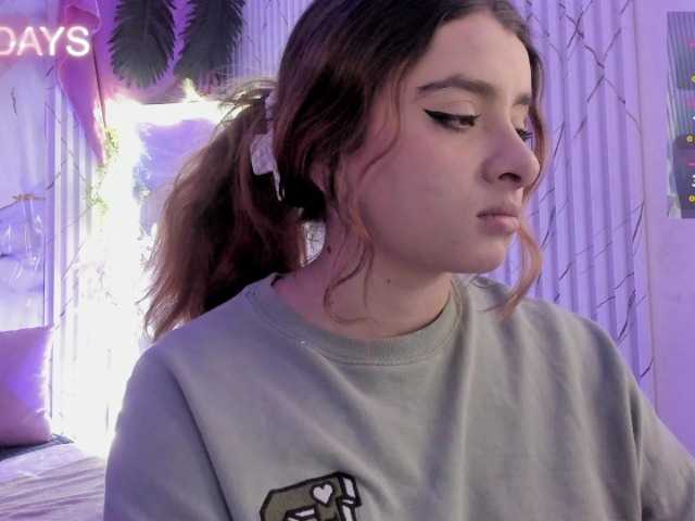 Naomy-tay1