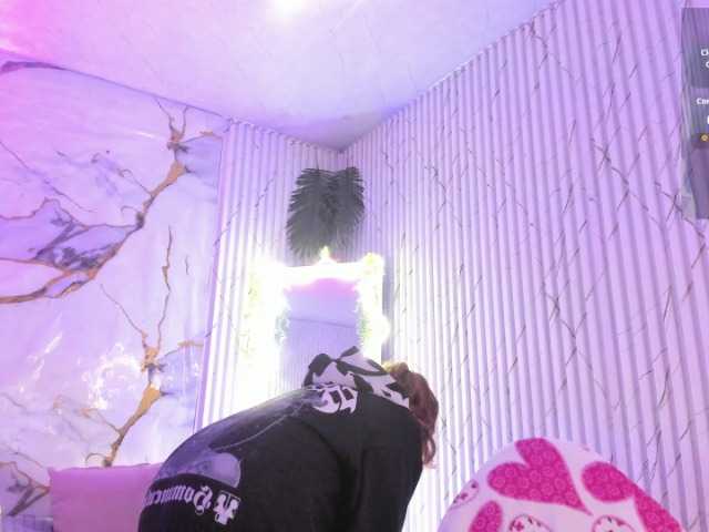 Naomy-tay1 live cam on BongaCams