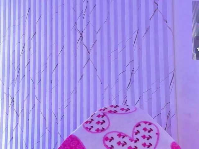 Naomy-tay1 live cam on BongaCams