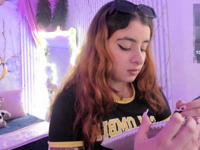 Naomy-tay1