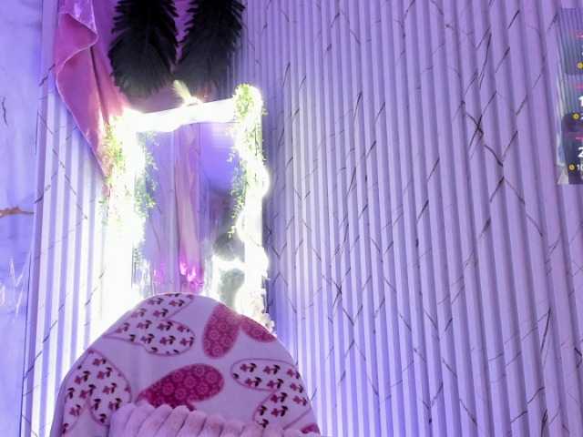 Naomy-tay1 live cam on BongaCams