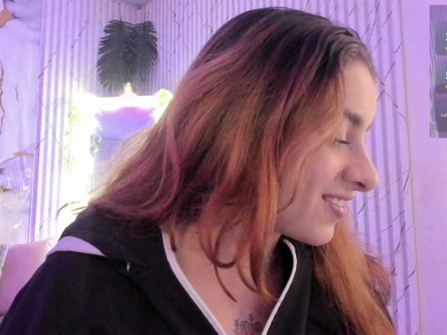 Naomy-tay1 live cam on BongaCams