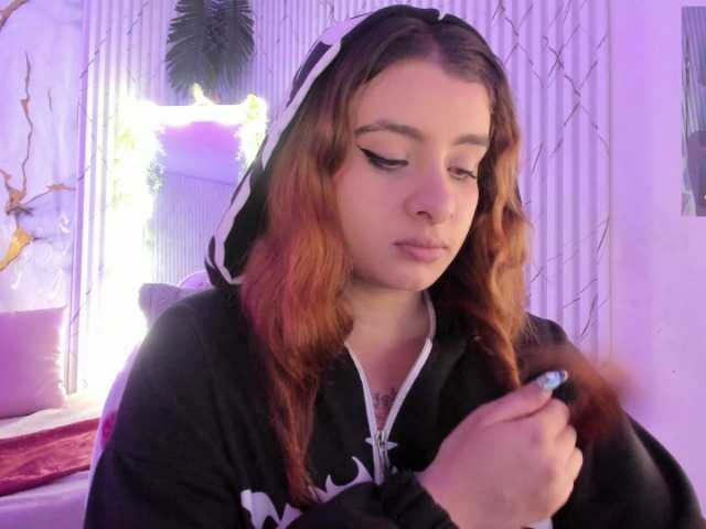 Naomy-tay1 live cam on BongaCams
