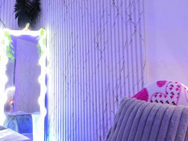 Naomy-tay1 live cam on BongaCams