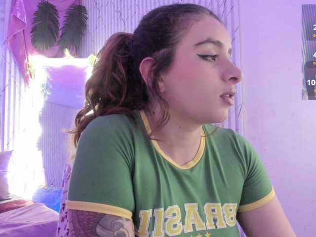 Naomy-tay1 live cam on BongaCams