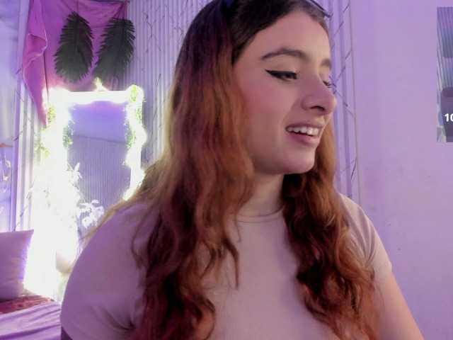 Naomy-tay1 live cam on BongaCams