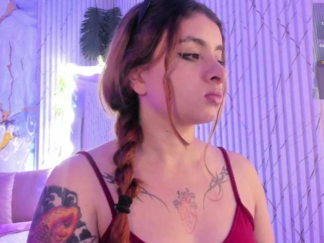 Naomy-tay1 live cam on BongaCams