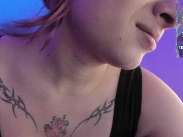Naomy-tay1 live cam on BongaCams
