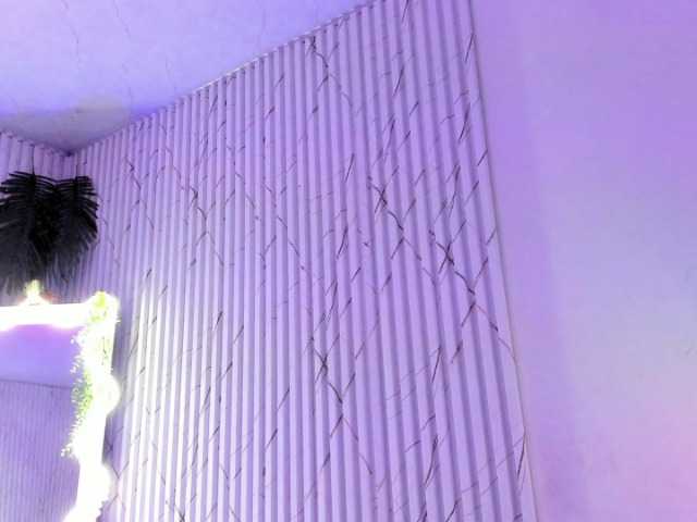 Naomy-tay1 live cam on BongaCams