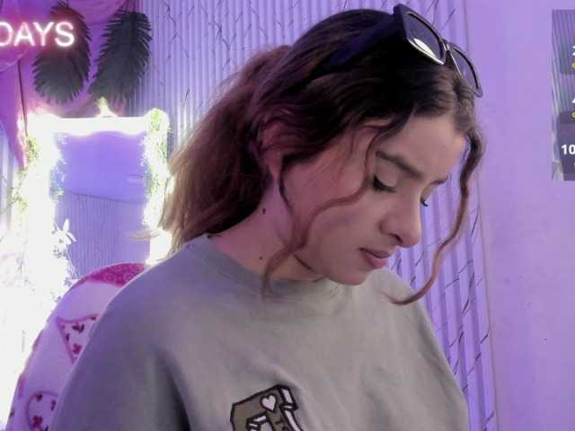 Naomy-tay1 live cam on BongaCams