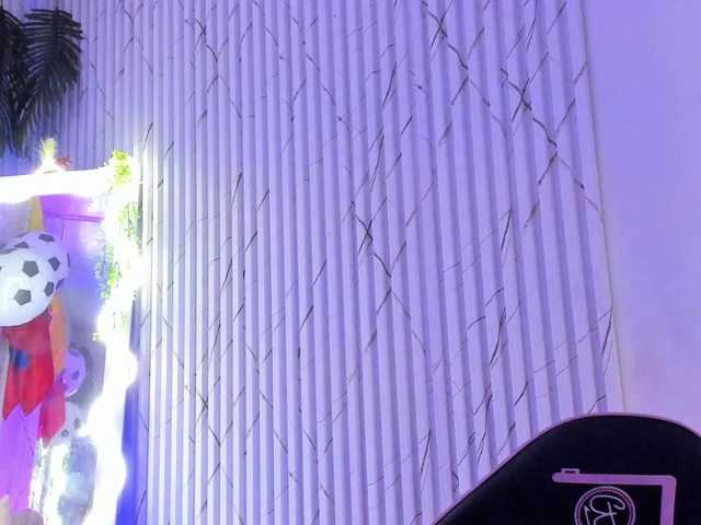 Naomy-tay1 live cam on BongaCams