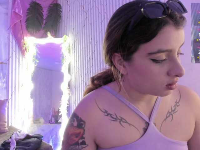 Naomy-tay1