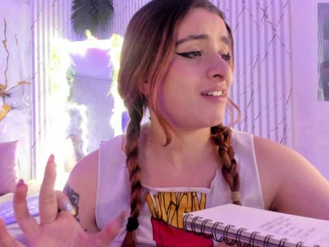 Naomy-tay1 live webcam show