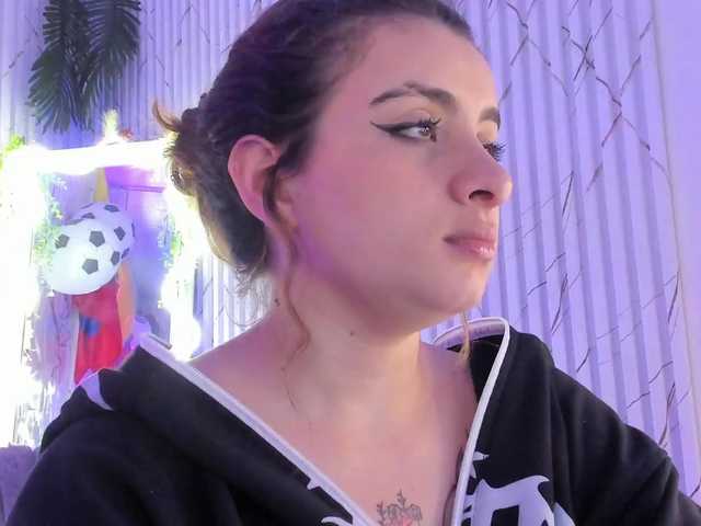 Naomy-tay1