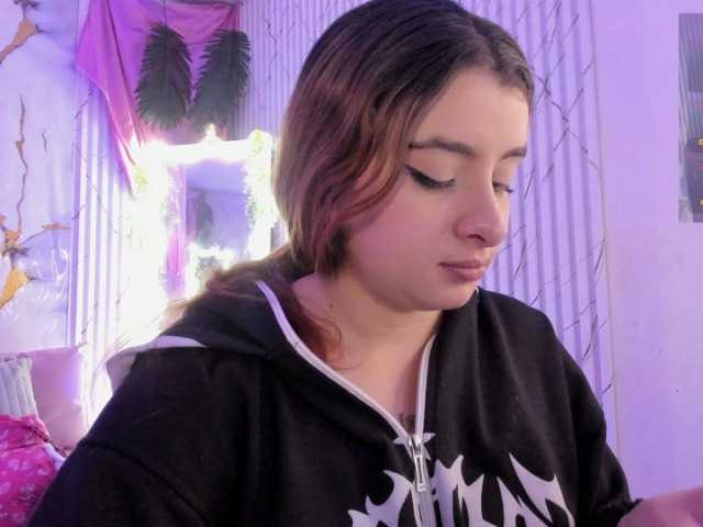 Naomy-tay1