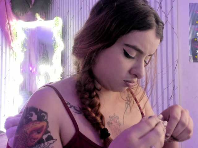Naomy-tay1