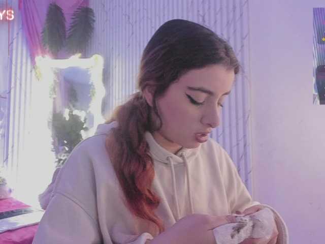 Naomy-tay1