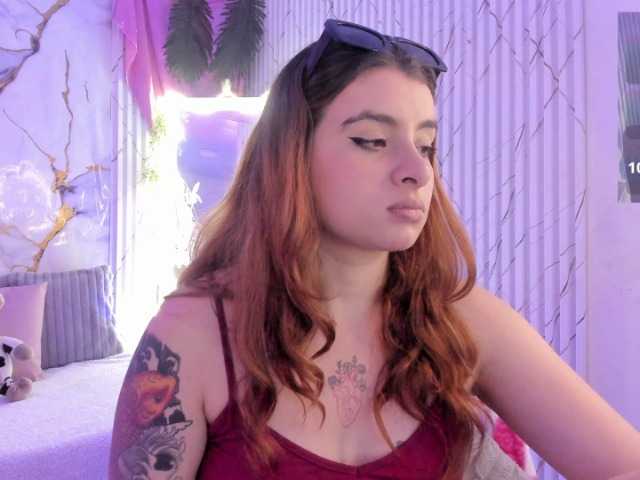 Naomy-tay1 live cam on BongaCams