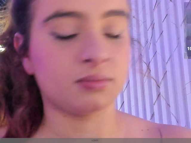 Naomy-tay1 webcam