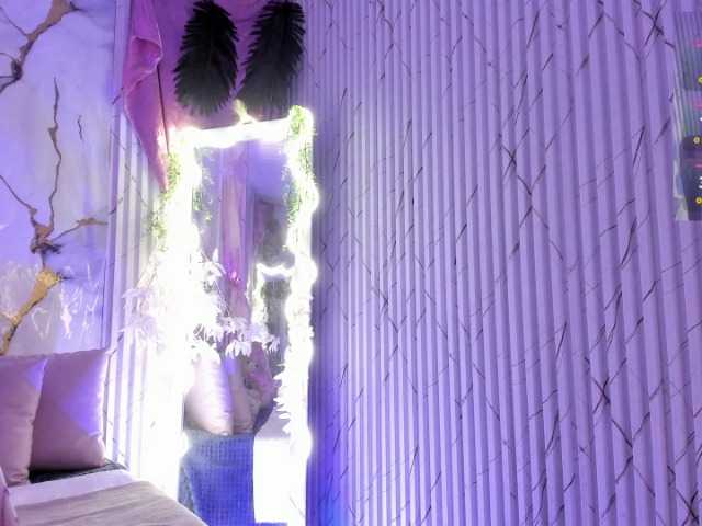 Naomy-tay1 live cam on BongaCams