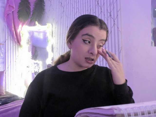 Naomy-tay1