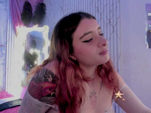 Naomy-tay1, en directo ahora en BongaCams