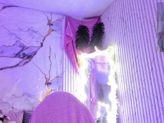 Naomy-tay1 live cam on BongaCams