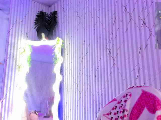 Naomy-tay1 webcam