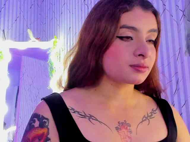 Naomy-tay1 webcam