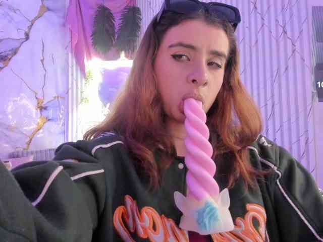 Naomy-tay1 webcam