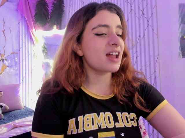 Naomy-tay1 webcam