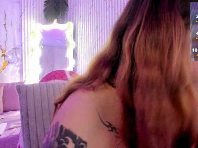 Naomy-tay1 webcam