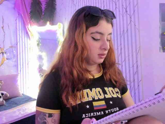 Naomy-tay1 webcam