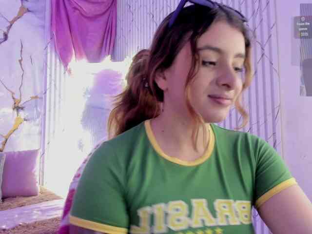 Naomy-tay1 webcam