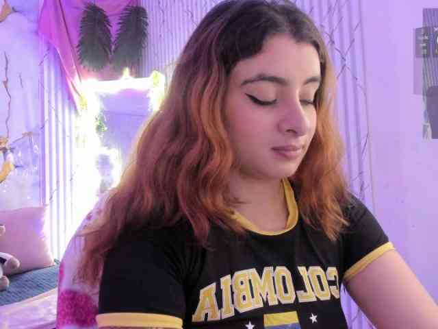 Naomy-tay1 webcam