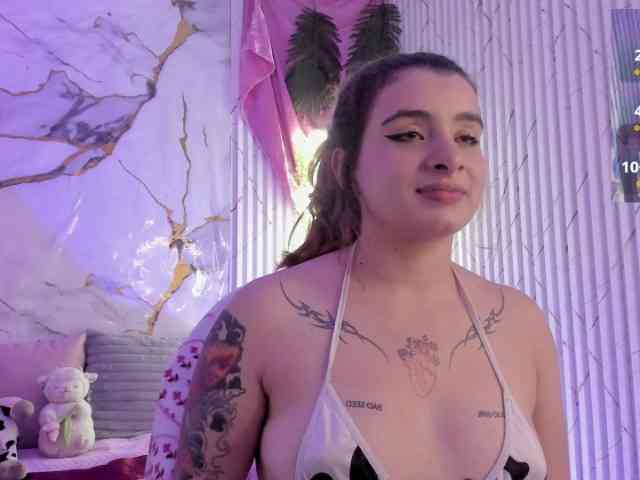 Naomy-tay1