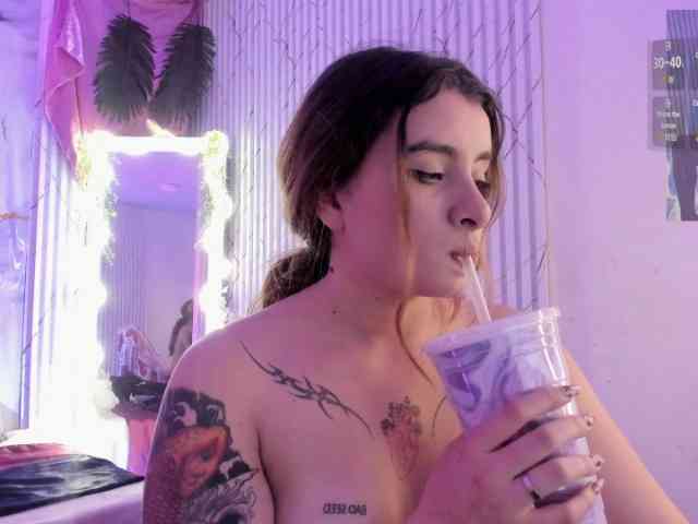 Naomy-tay1