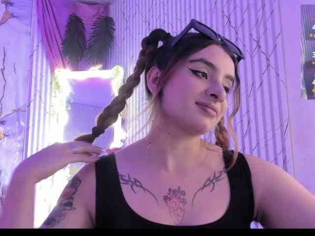 Naomy-tay1