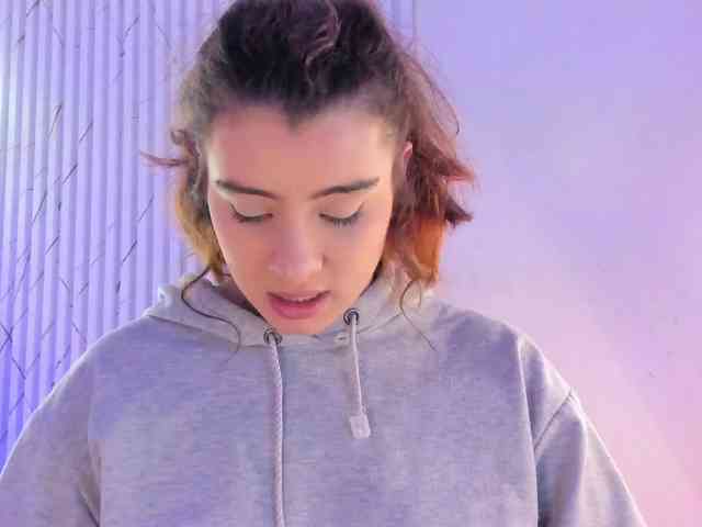 Naomy-tay1
