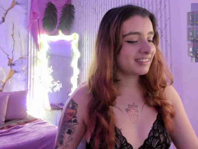 Naomy-tay1 webcam