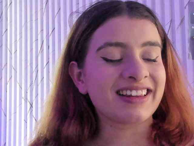 Naomy-tay1 webcam