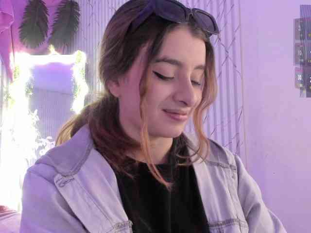 Naomy-tay1