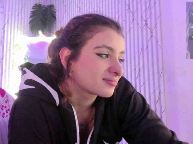 Naomy-tay1