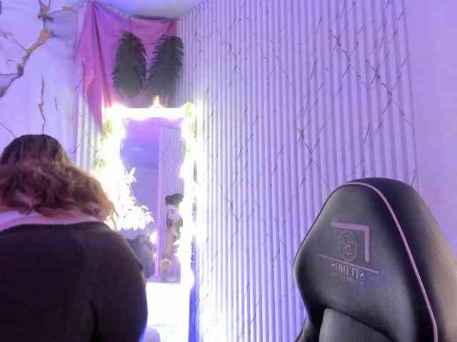 Naomy-tay1 webcam
