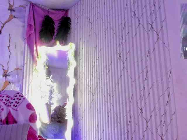 Naomy-tay1 webcam