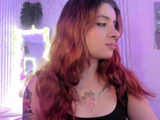Naomy-tay1 webcam