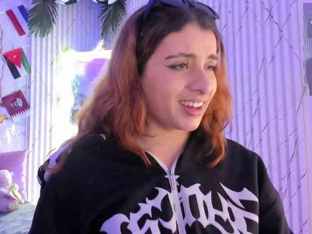 Naomy-tay1 webcam