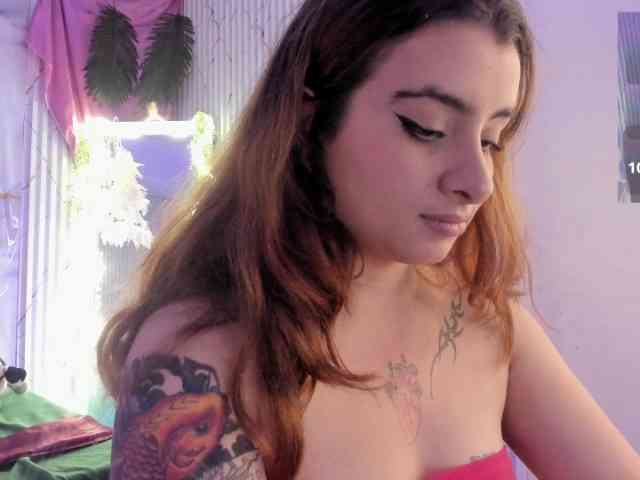 Naomy-tay1 webcam