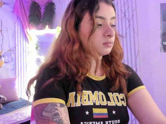 Naomy-tay1 webcam