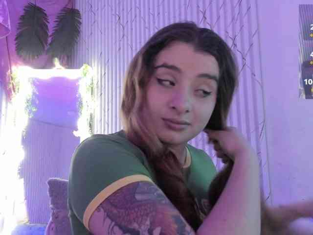 Naomy-tay1 webcam